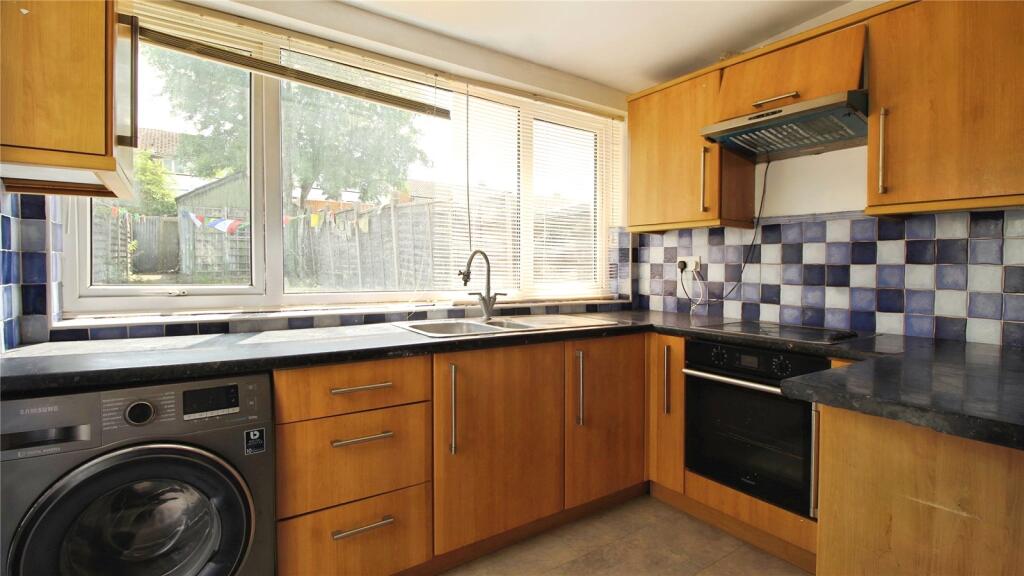 Main image of property: Parkside Avenue, Bexleyheath, DA7