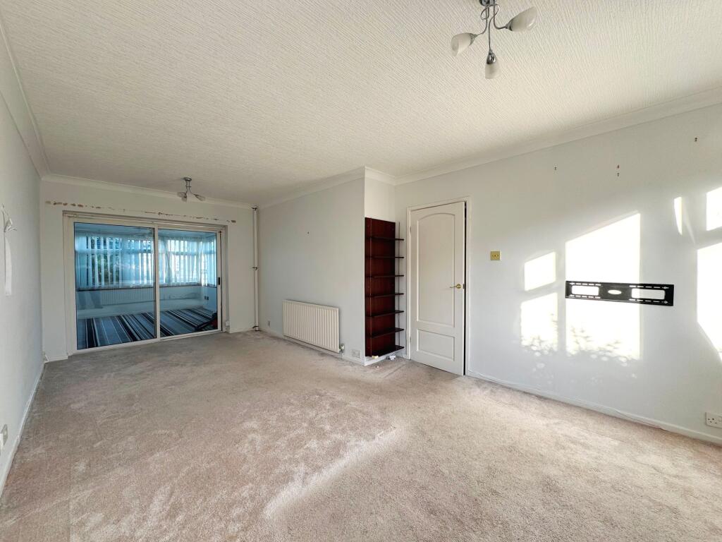 Additional property image - 2 South Close, Unsworth, Bury BL9