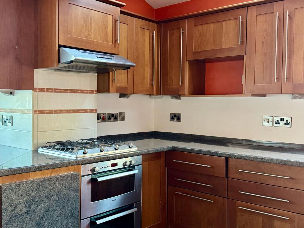 Additional property image - 2 South Close, Unsworth, Bury BL9
