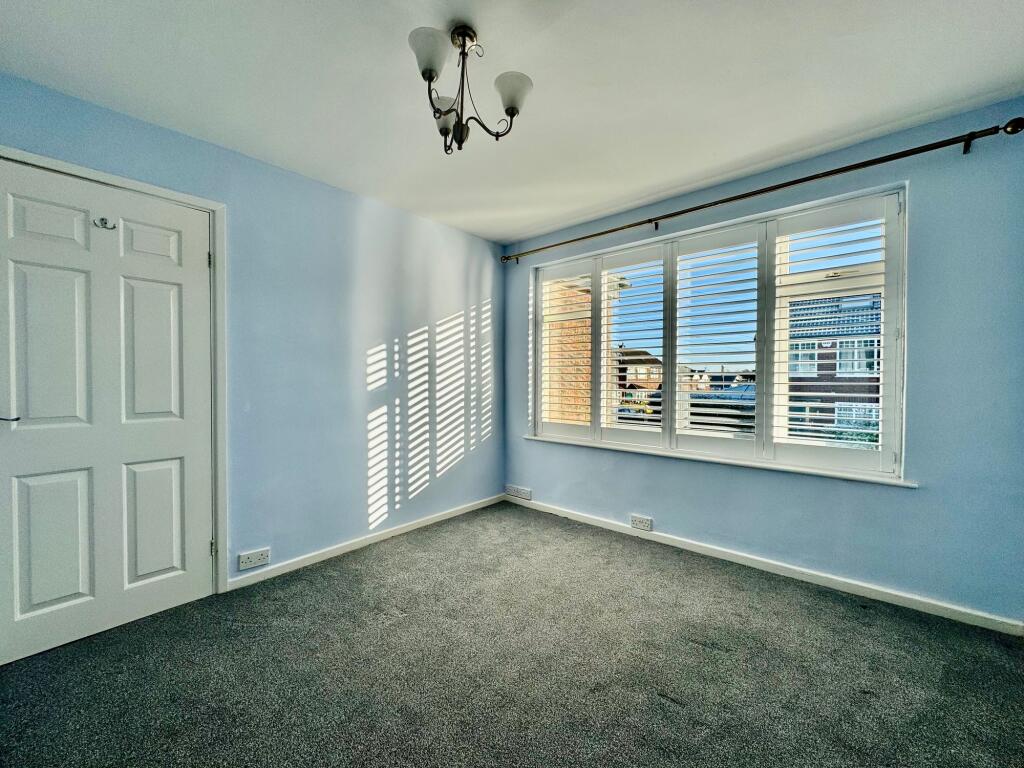 Additional property image - 2 South Close, Unsworth, Bury BL9
