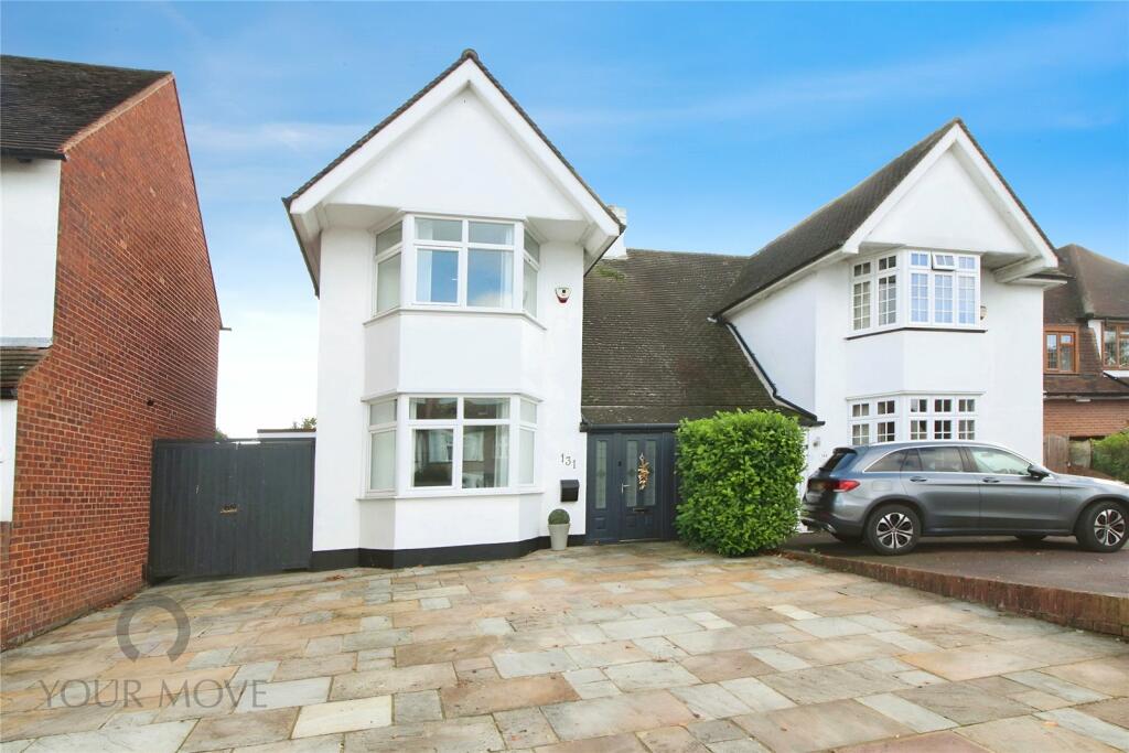4 bedroom semidetached house for rent in Shepherds Lane, Dartford