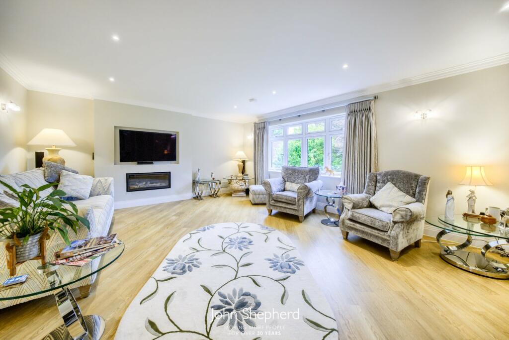 Additional property image - Whitefields Road, Solihull, West Midlands, B91