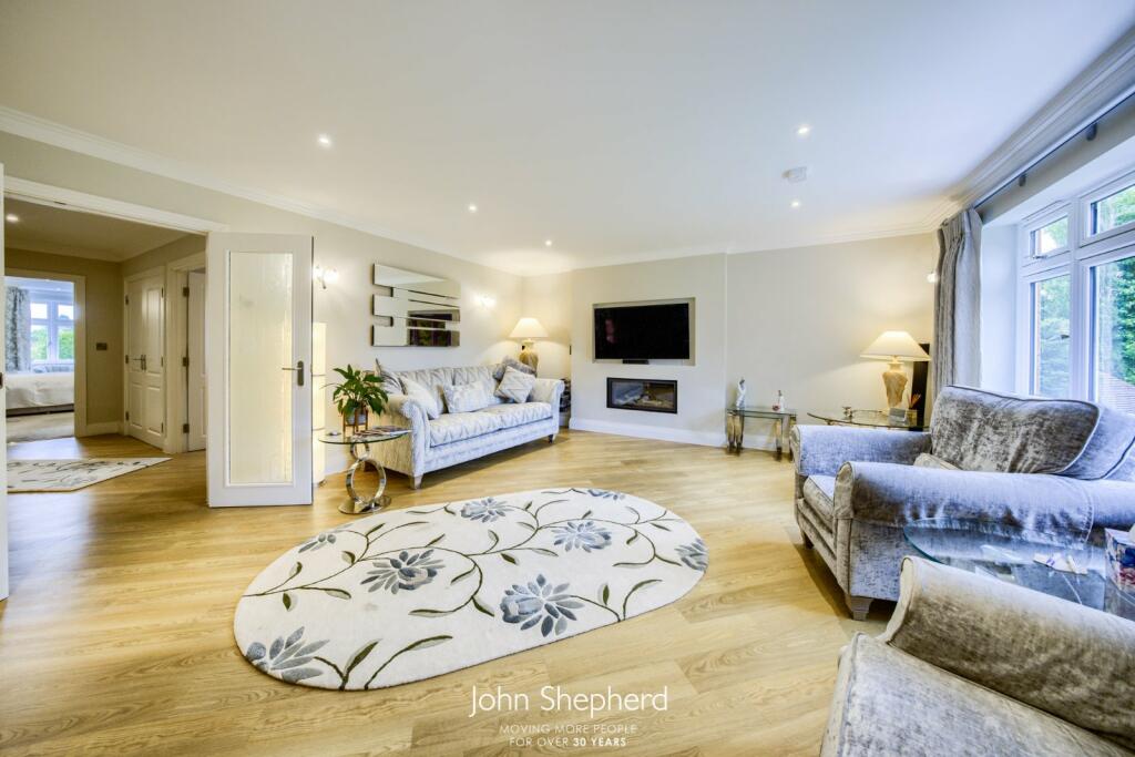 Additional property image - Whitefields Road, Solihull, West Midlands, B91