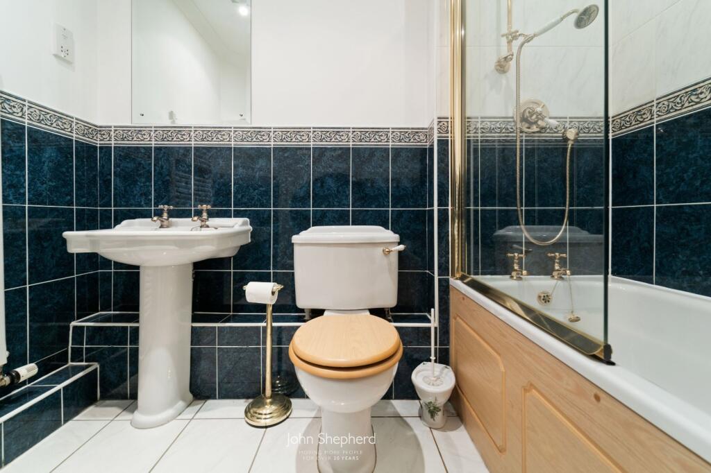 Additional property image - Hampton Lane, Solihull, West Midlands, B91