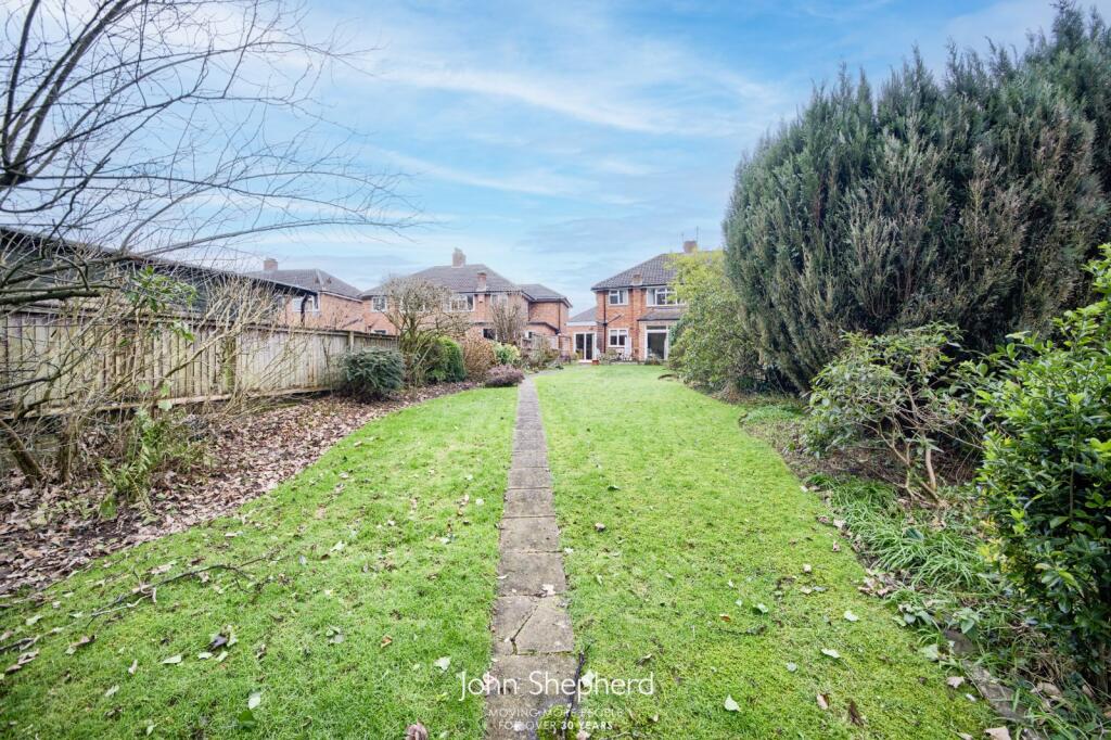 Additional property image - Henley Crescent, Solihull, West Midlands, B91