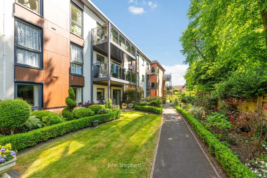 Main image of property: Hampton Lane, Solihull, West Midlands, B91