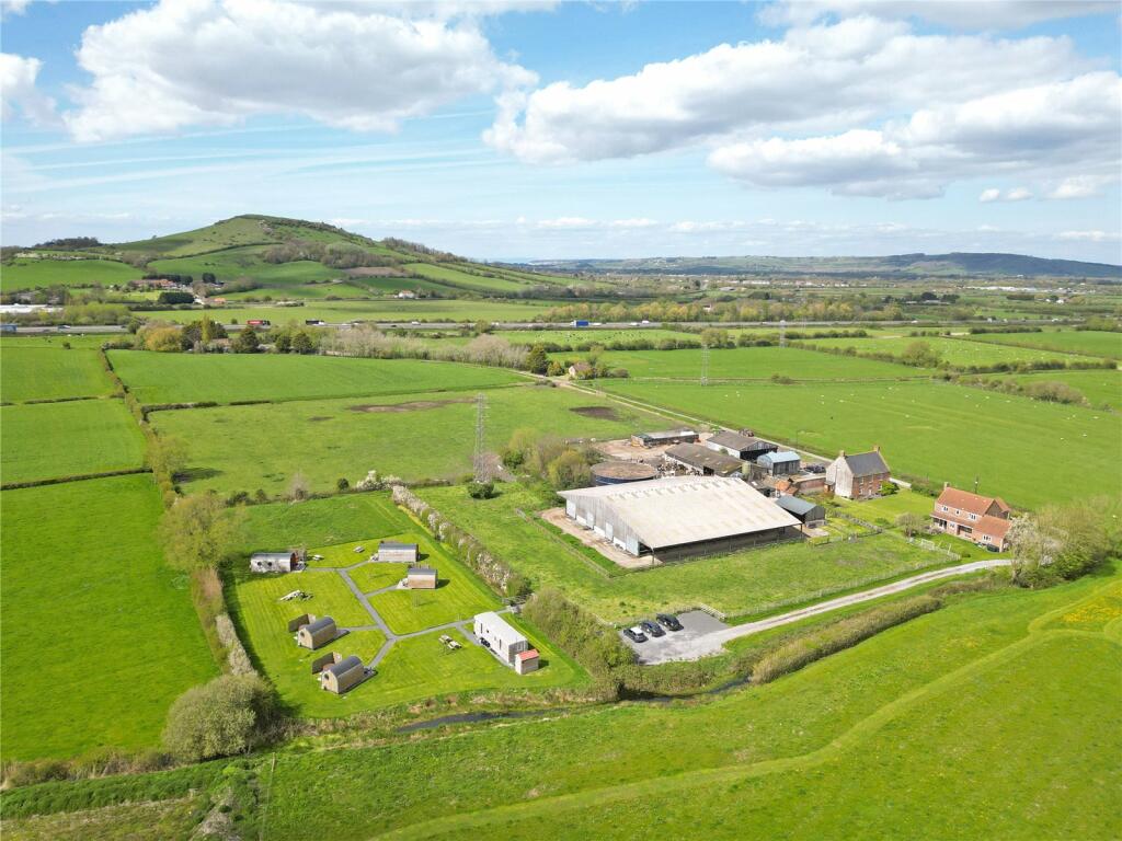 4 bedroom detached house for sale in Vole Road, Mark, Highbridge