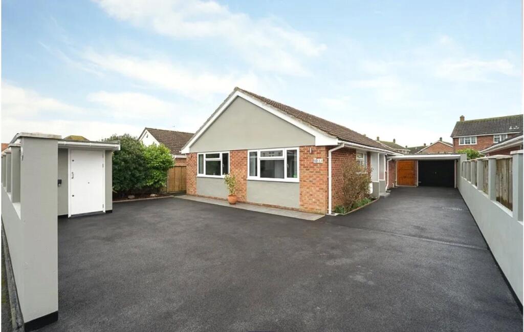 Main image of property: Golf Links Road, Burnham-on-Sea, TA8