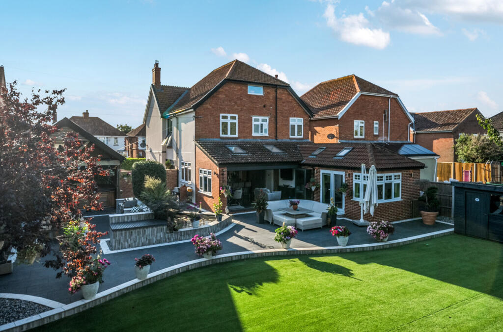 Main image of property: Berrow Road, Burnham-on-Sea, Somerset, TA8