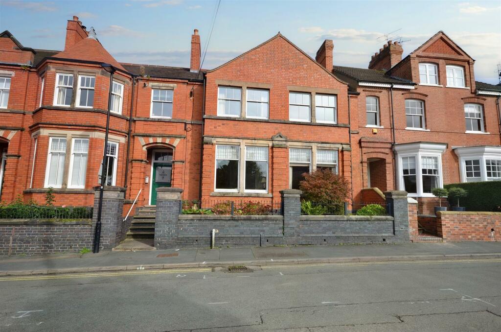 1 bedroom apartment for sale in Northesk Street, Stone, ST15