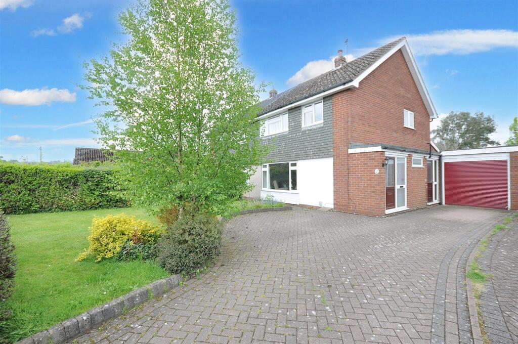 Main image of property: Meadow Way, Stone
