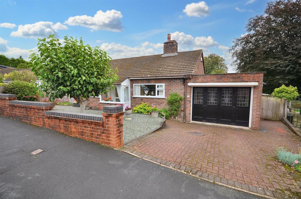 Main image of property: Rock Crescent, Oulton, Stone