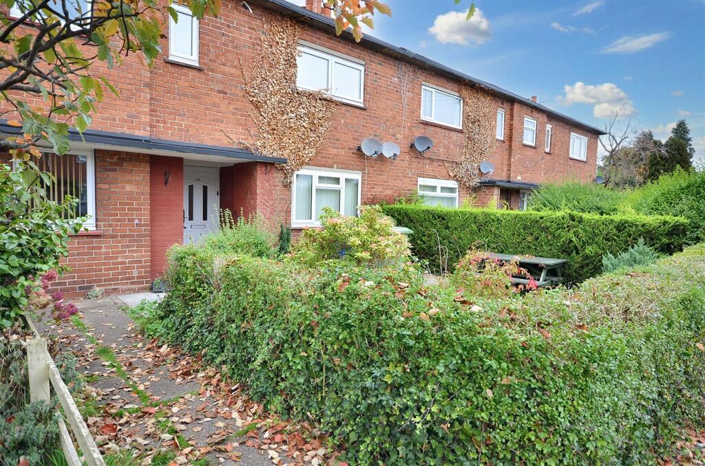 Main image of property: Fillybrook Close, Stone