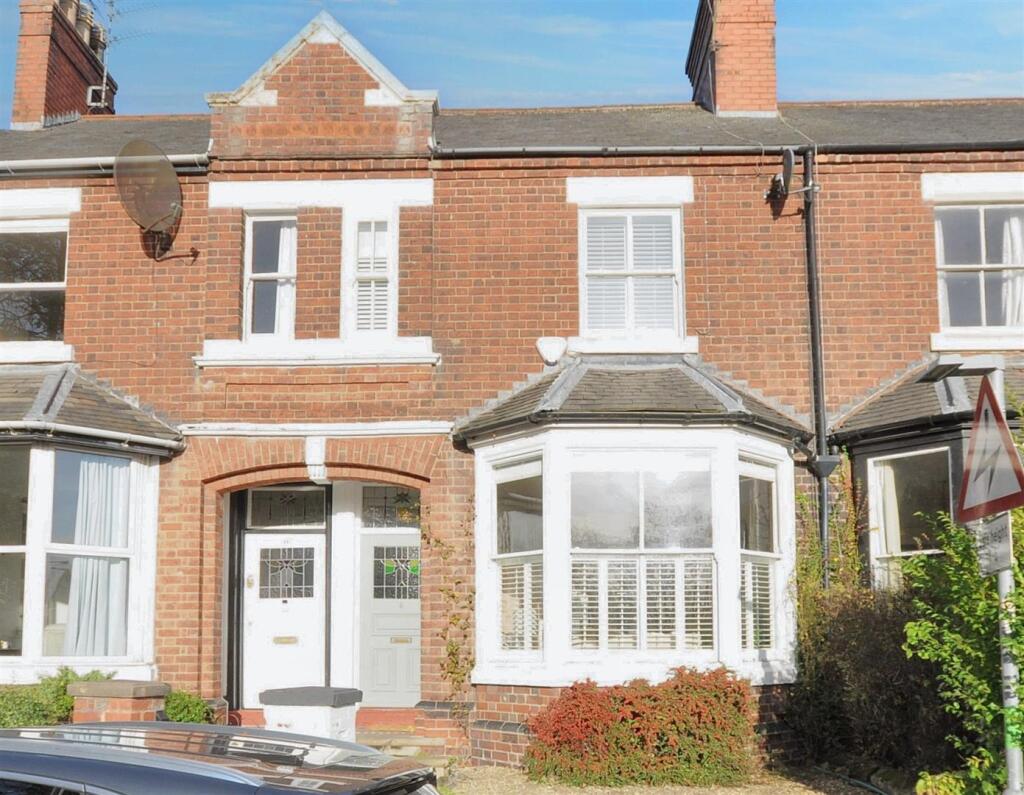 Main image of property: Mount Crescent, Stone