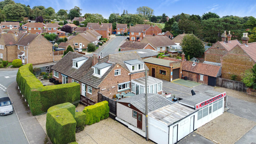 4 bedroom detached house for sale in Chapel Road, Dersingham, PE31