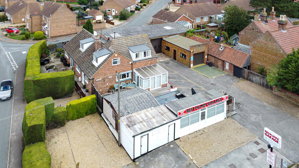 4 bedroom detached house for sale in Chapel Road, Dersingham, PE31