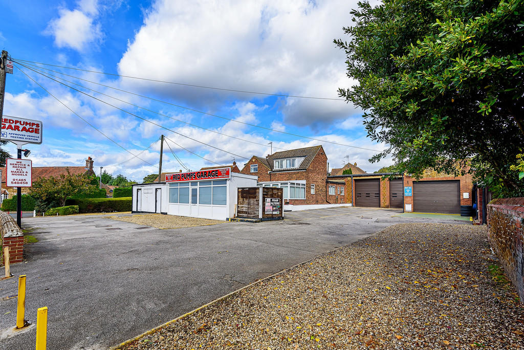 4 bedroom detached house for sale in Chapel Road, Dersingham, PE31