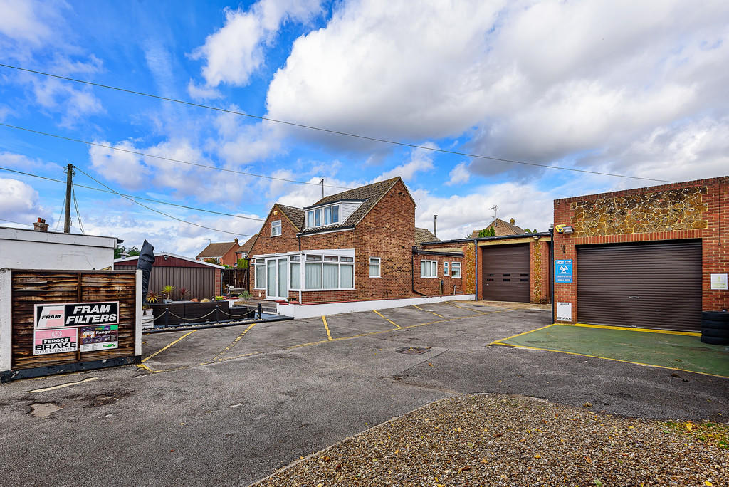 4 bedroom detached house for sale in Chapel Road, Dersingham, PE31