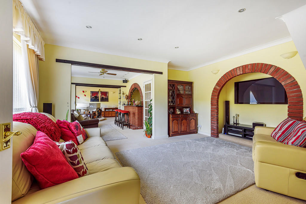 4 bedroom detached house for sale in Chapel Road, Dersingham, PE31