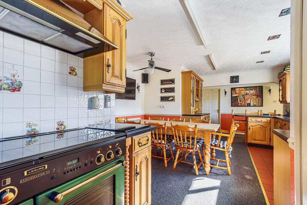 4 bedroom detached house for sale in Chapel Road, Dersingham, PE31