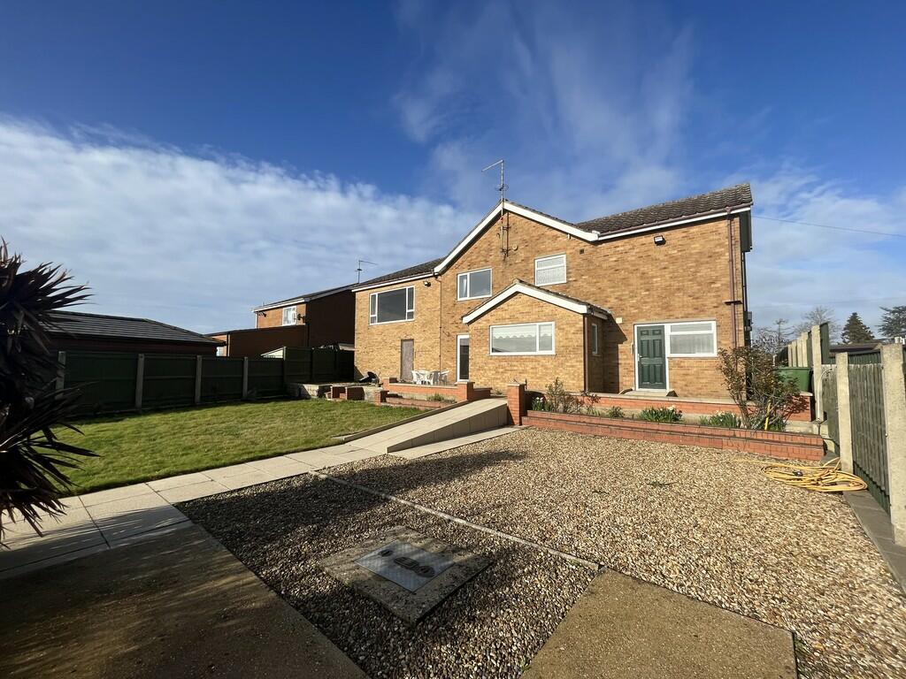 4 bedroom detached house for sale in Wisbech Road, West Walton, PE14