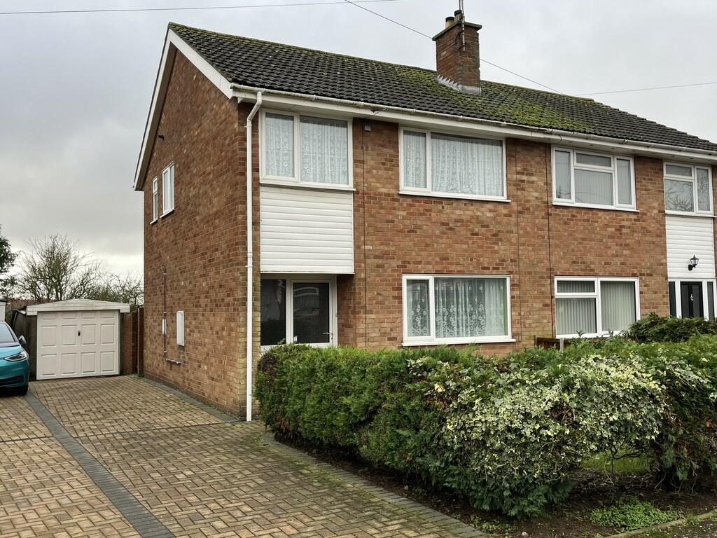 3 bedroom semidetached house for sale in Blenheim Road, King's Lynn, PE30