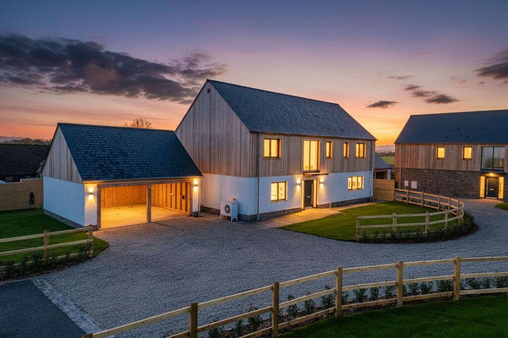 Main image of property: Hilltops, Cheriton Bishop, EX6