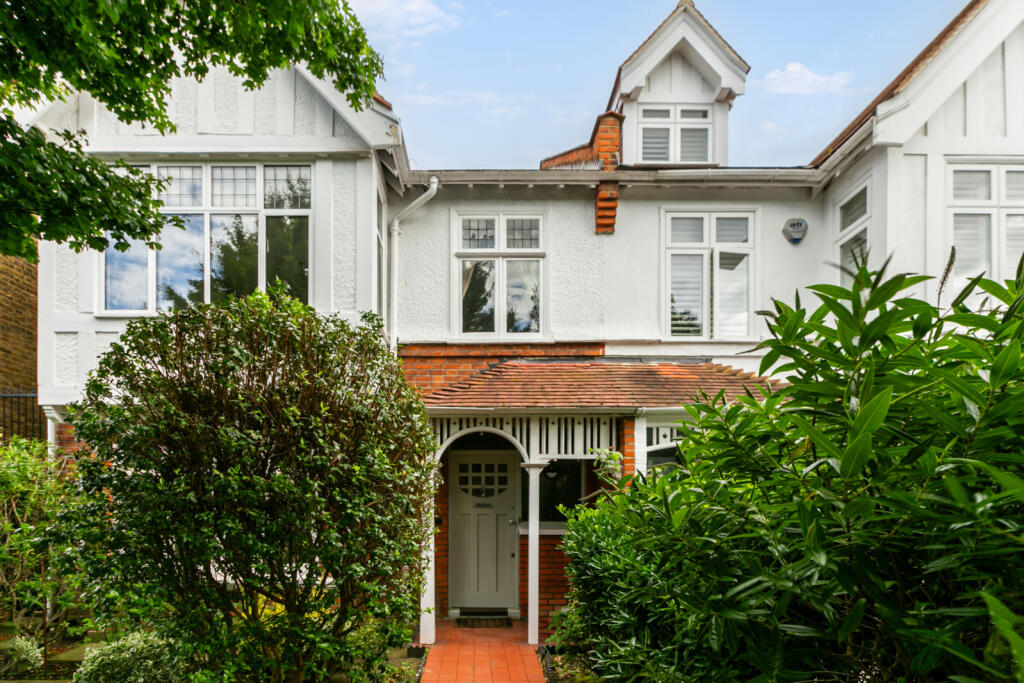 5 bedroom semidetached house for sale in Madrid Road, Barnes, SW13
