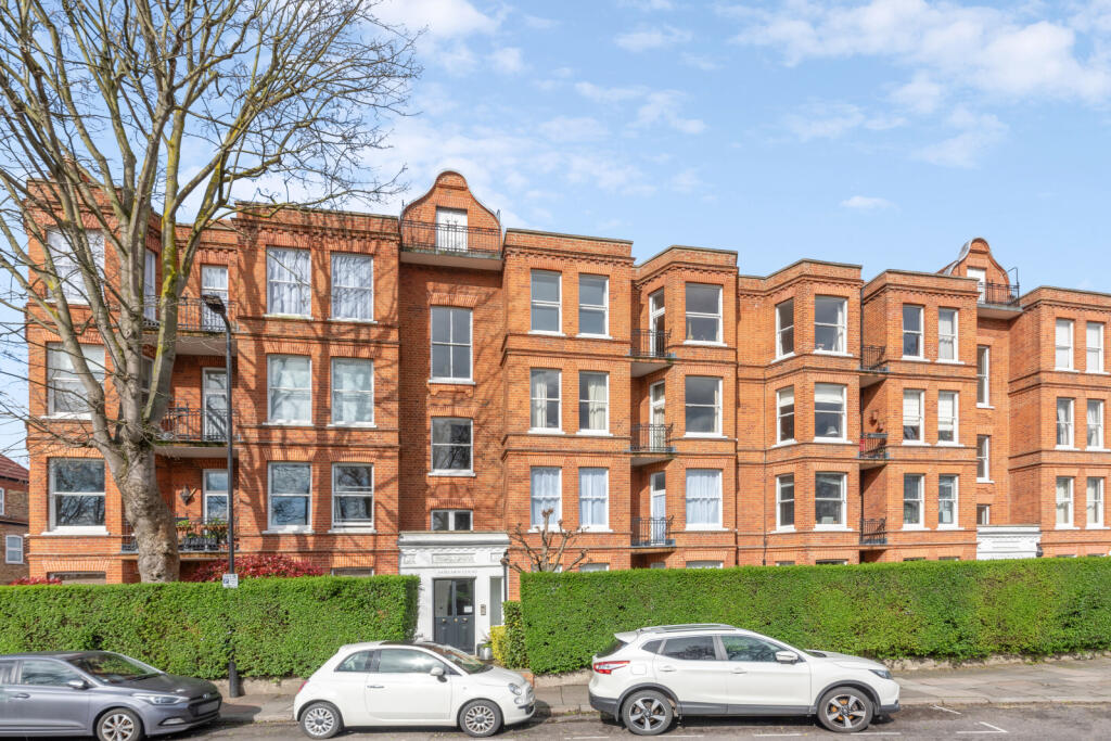 3 bedroom flat for sale in Fairlawn Court, Acton Lane, W4