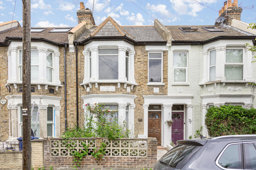 3 bedroom terraced house for sale in Bridgman Road, Chiswick Park, W4