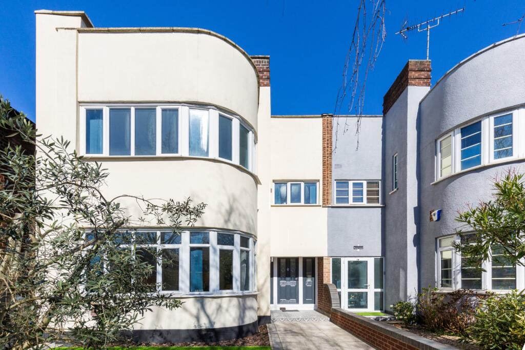 Main image of property: Ellesmere Road, 
Turnham Green, W4