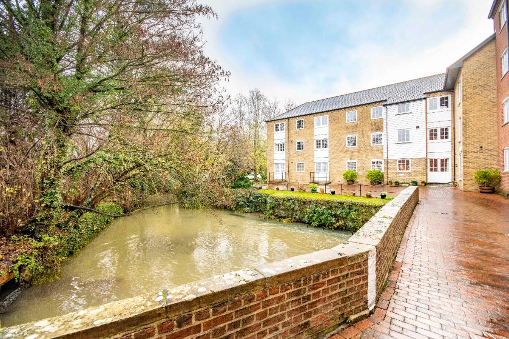 2 bedroom retirement property for sale in Canterbury Centre, CT1