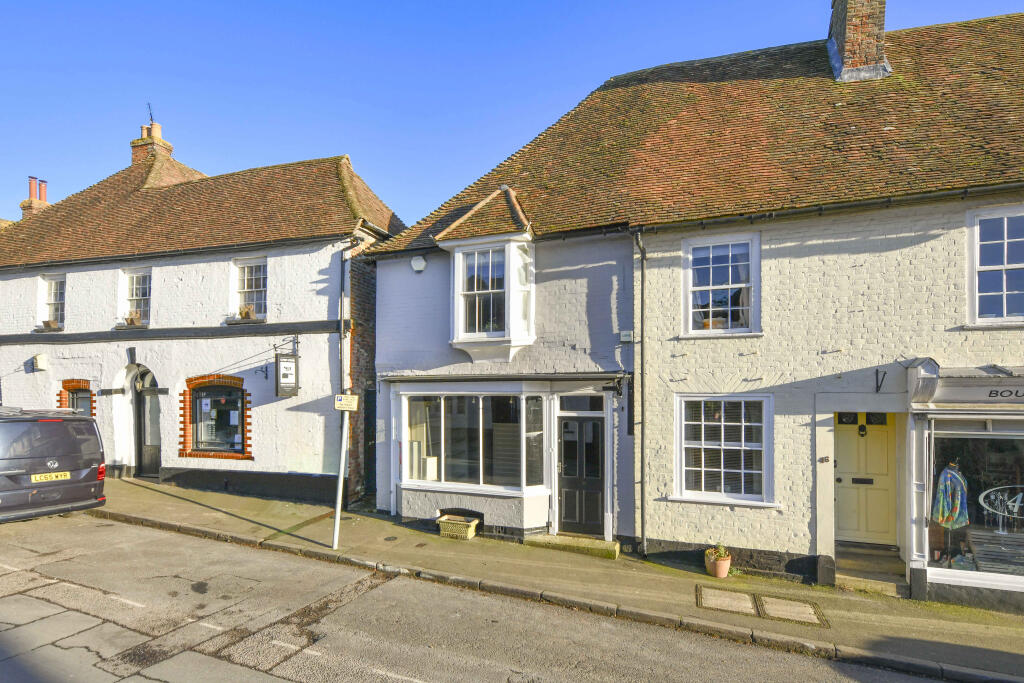 3 bedroom house for sale in High Street, Charing, TN27