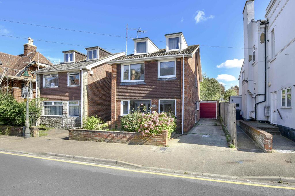 3 bedroom detached house for sale in Victoria Road, Canterbury, CT1