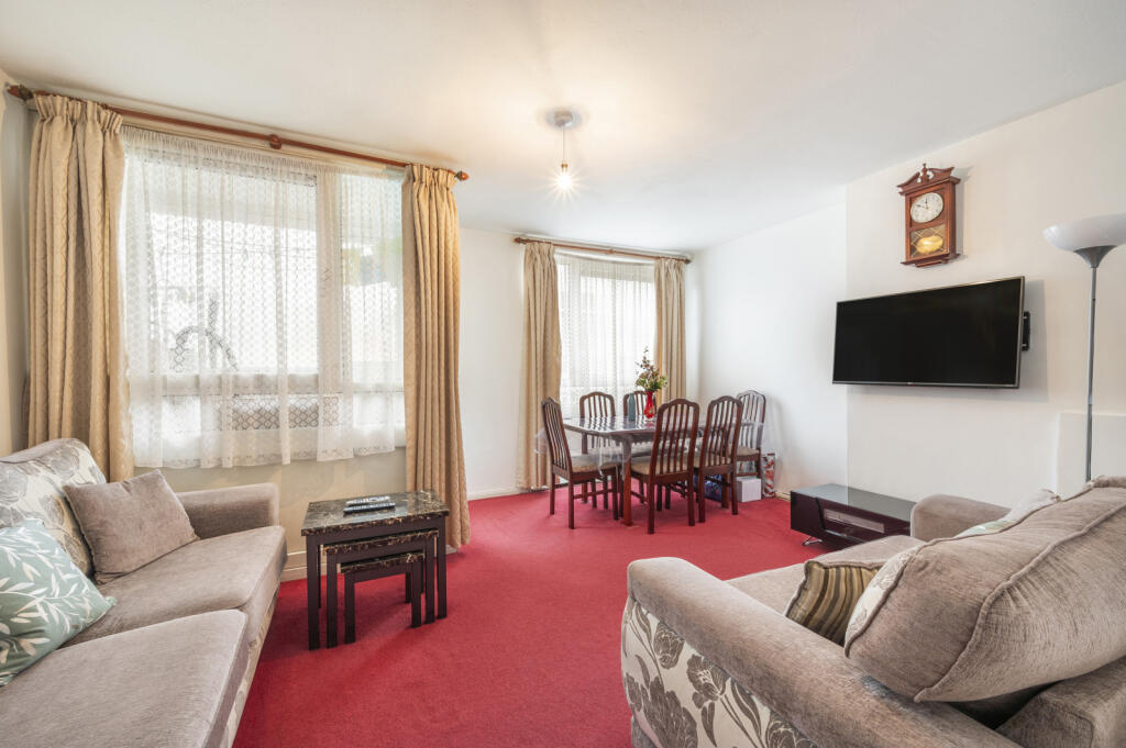 3 bedroom for sale in Whitethorn Street, BromleyByBow, E3