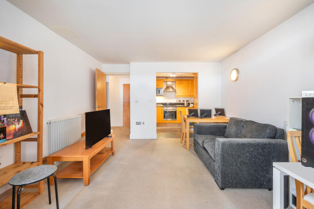 1 bedroom flat for sale in Lowry House, Cassilis Road, E14