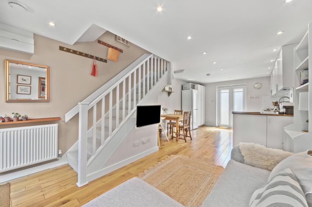 Main image of property: Francis Close, 
Cubitt Town, E14