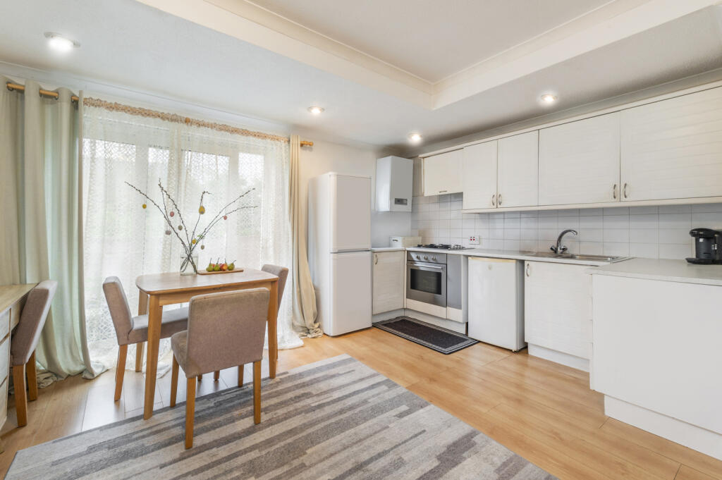 Main image of property: Manchester Road, 
South Quay, E14