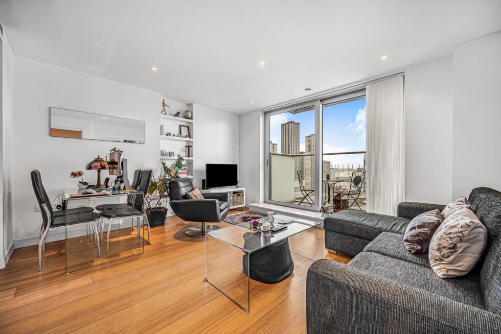 Main image of property: Pan Peninsula Square, 
Millwall, E14