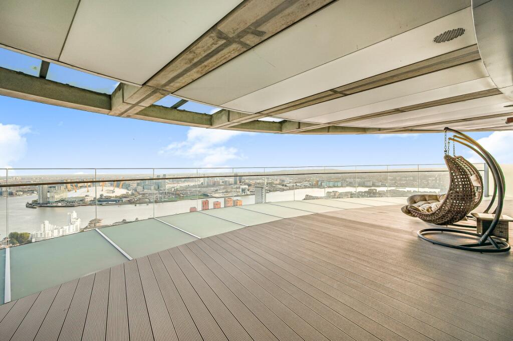 Main image of property: Arena Tower, 
25 Crossharbour Plaza, E14