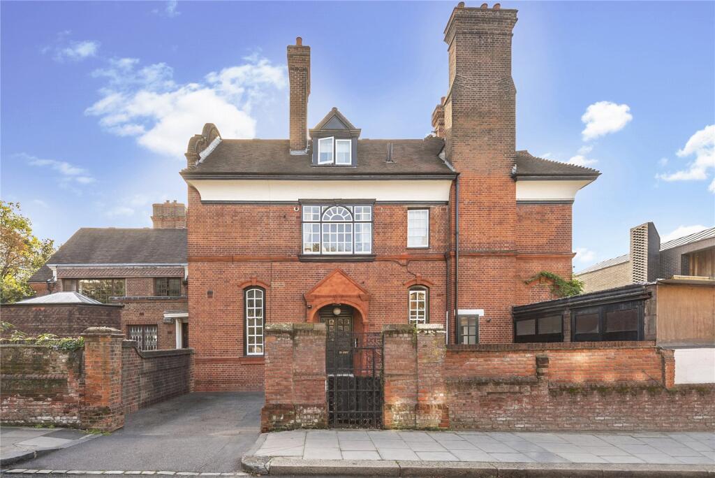 Main image of property: Netherhall Gardens, 
Hampstead, NW3
