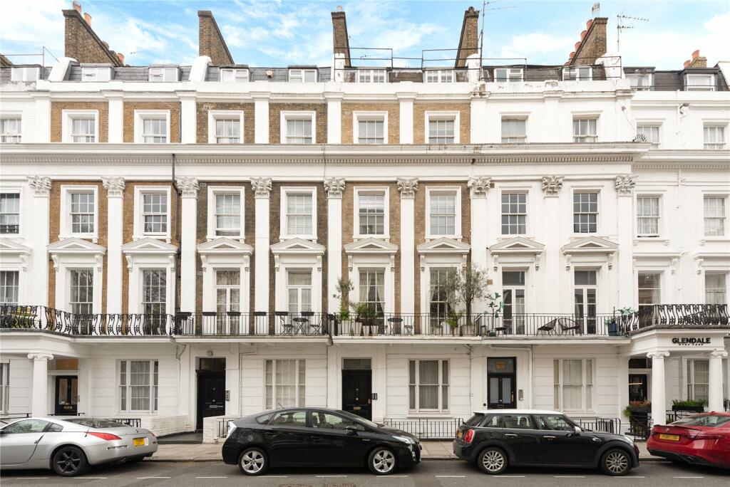 1 bedroom flat for sale in Devonshire Terrace, Bayswater, W2