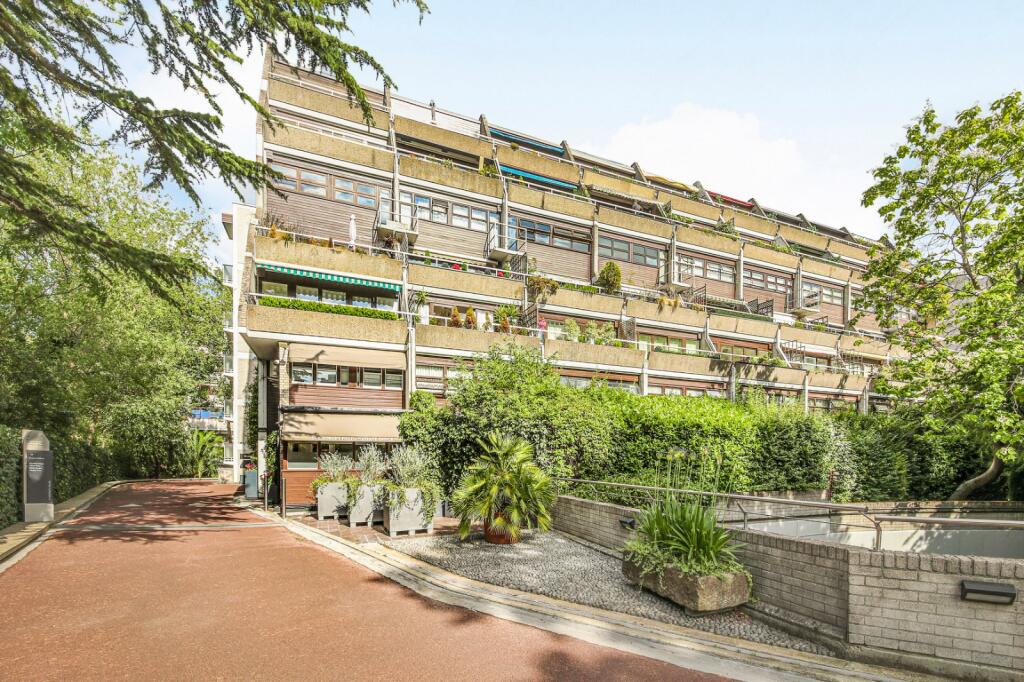 Main image of property: Kendal Steps, 
St. Georges Fields, W2