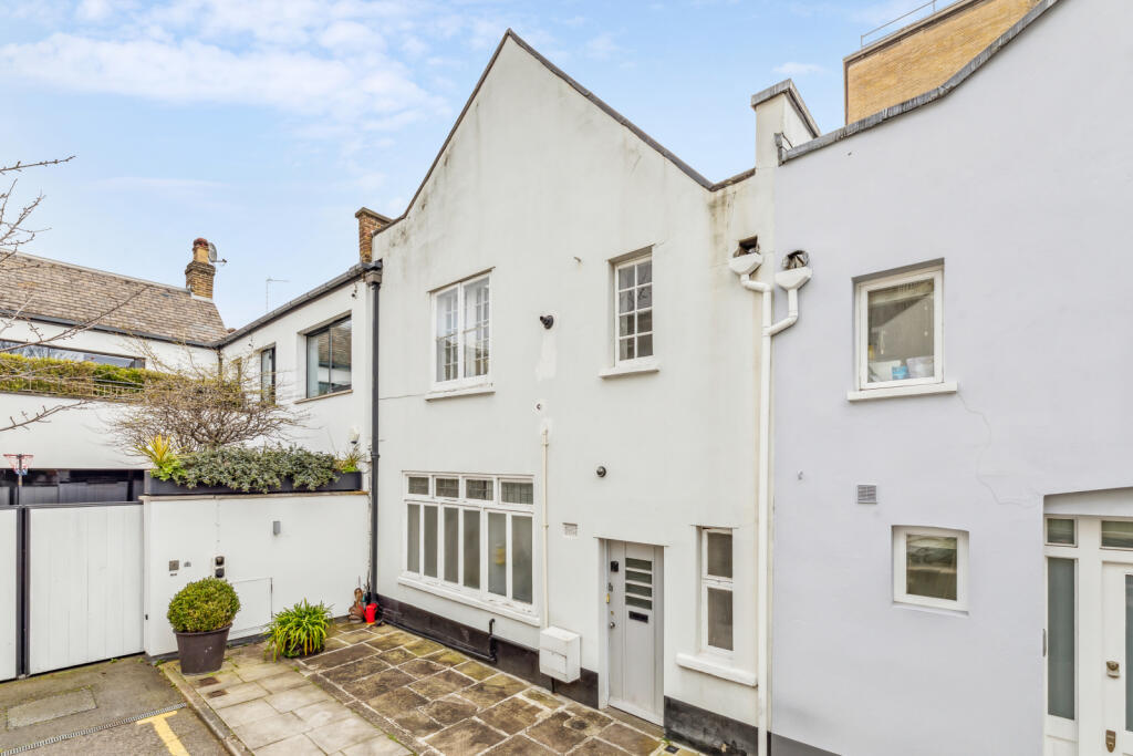 2 bedroom mews property for sale in Kelso Place, Kensington, W8