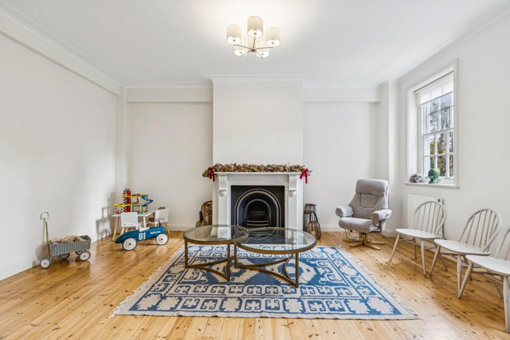 Main image of property: Duchess of Bedfords Walk, 
Campden Hill, W8