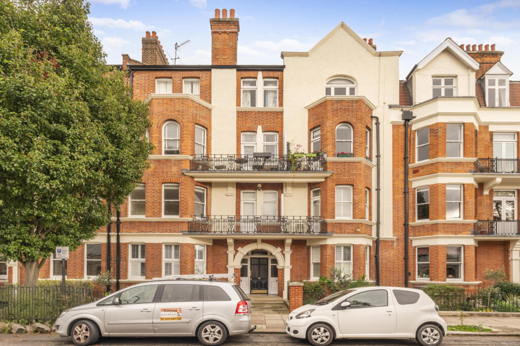 2 bedroom flat for sale in Delaware Mansions, Delaware Road, W9