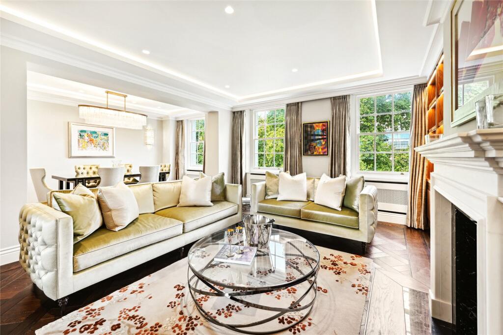 2 bedroom flat for sale in Eccleston Square, Westminster, SW1V