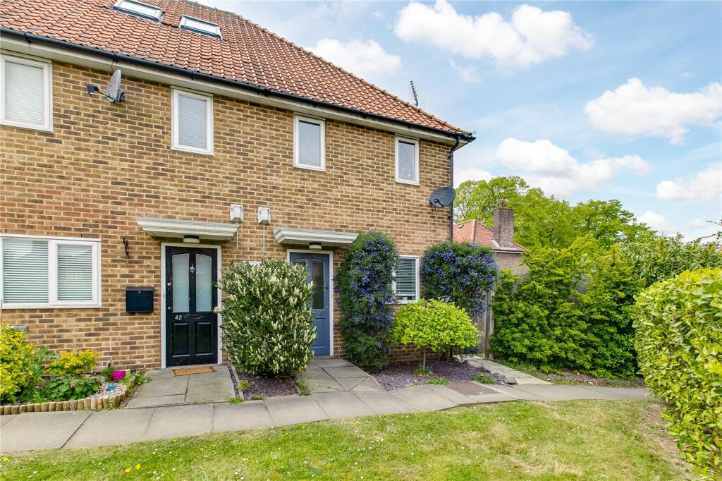 Main image of property: Vanneck Square,
Putney, SW15