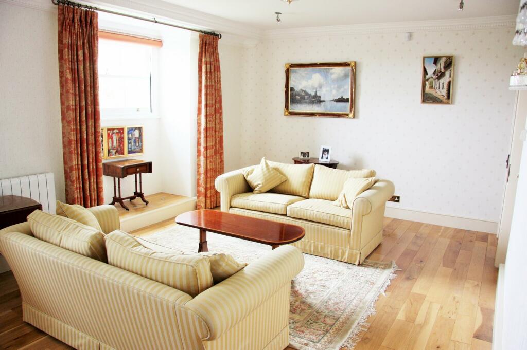 Additional property image - Thorndon Park, Ingrave, Brentwood, CM13