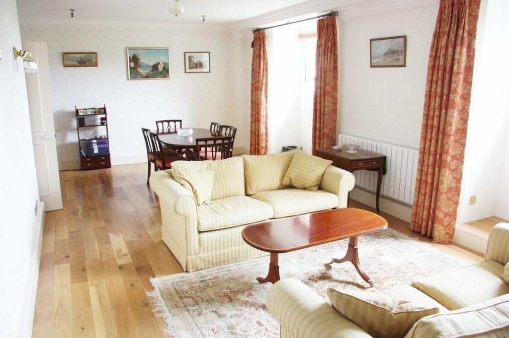 Additional property image - Thorndon Park, Ingrave, Brentwood, CM13